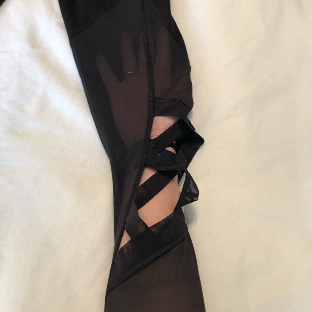 Victoria Sport - Knockout Black Leggings - Picture 7 of 7